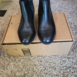 Clarks black booties size 7